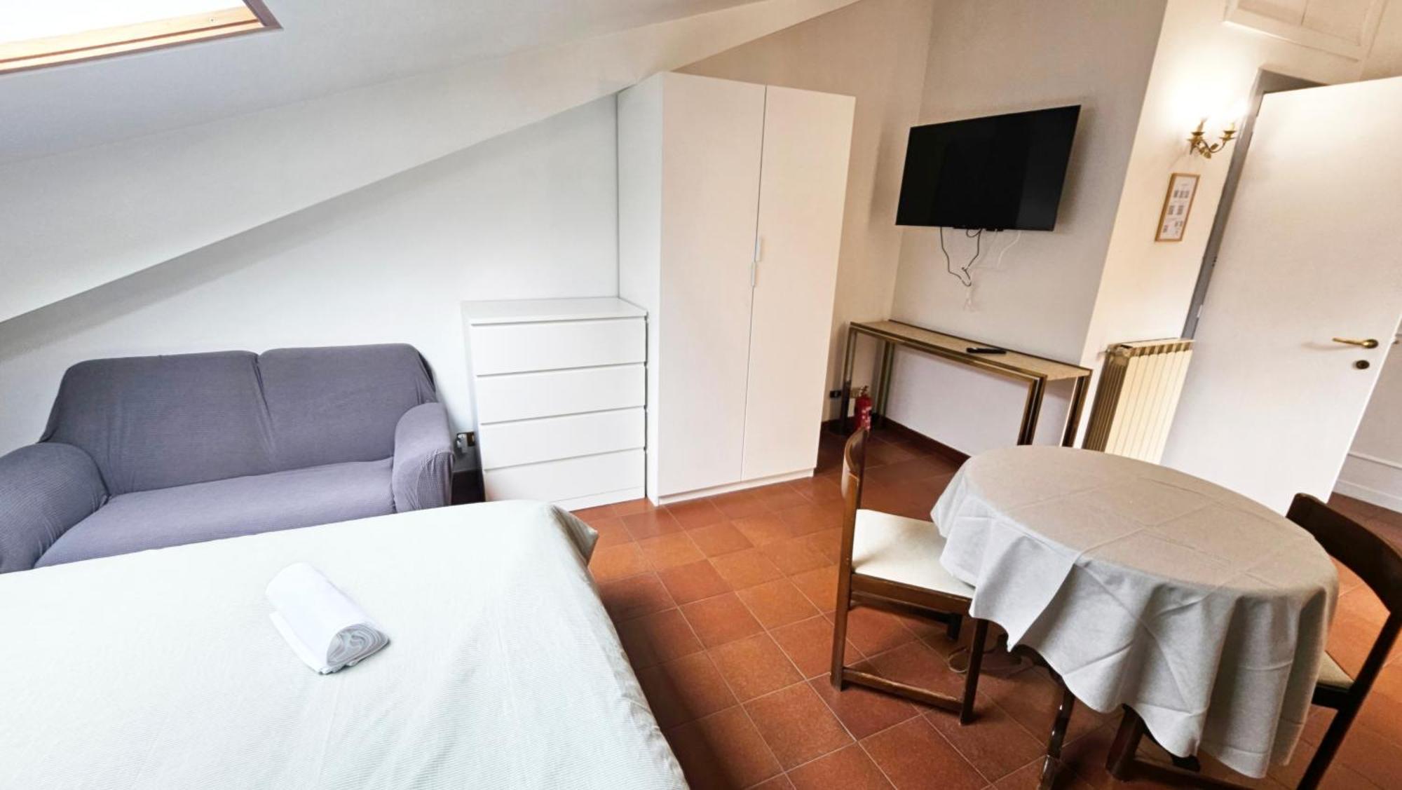 Cozy Little Penthouse With Terrace In Rome * Roma