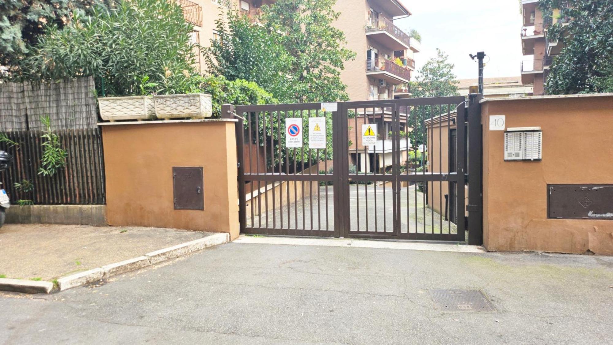 Appartamento Cozy Little Penthouse With Terrace In Rome Roma